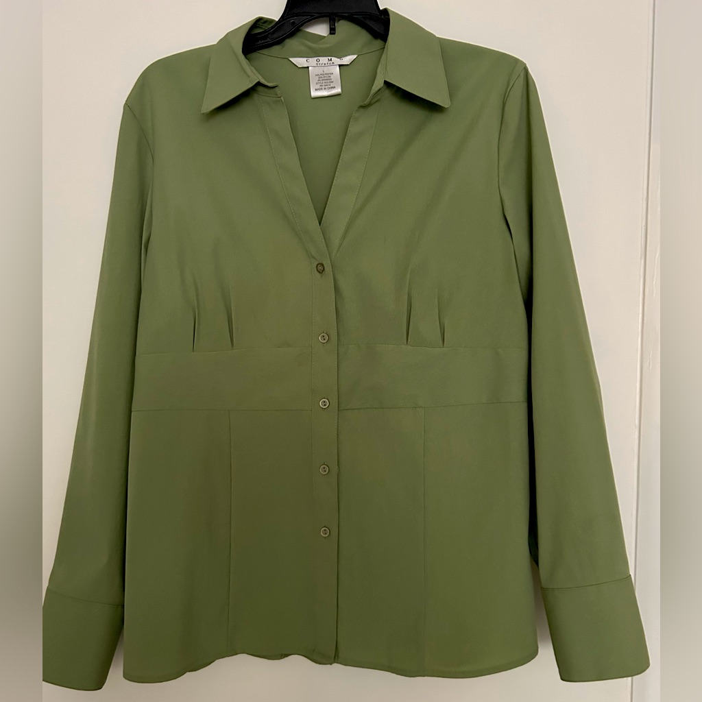 Como Stretch Button Down Blouse